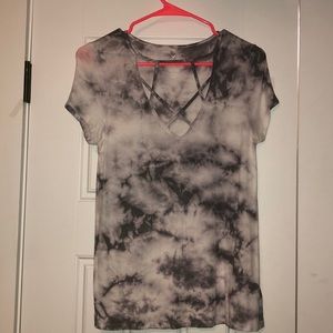 “Soft and sexy” American Eagle shirt